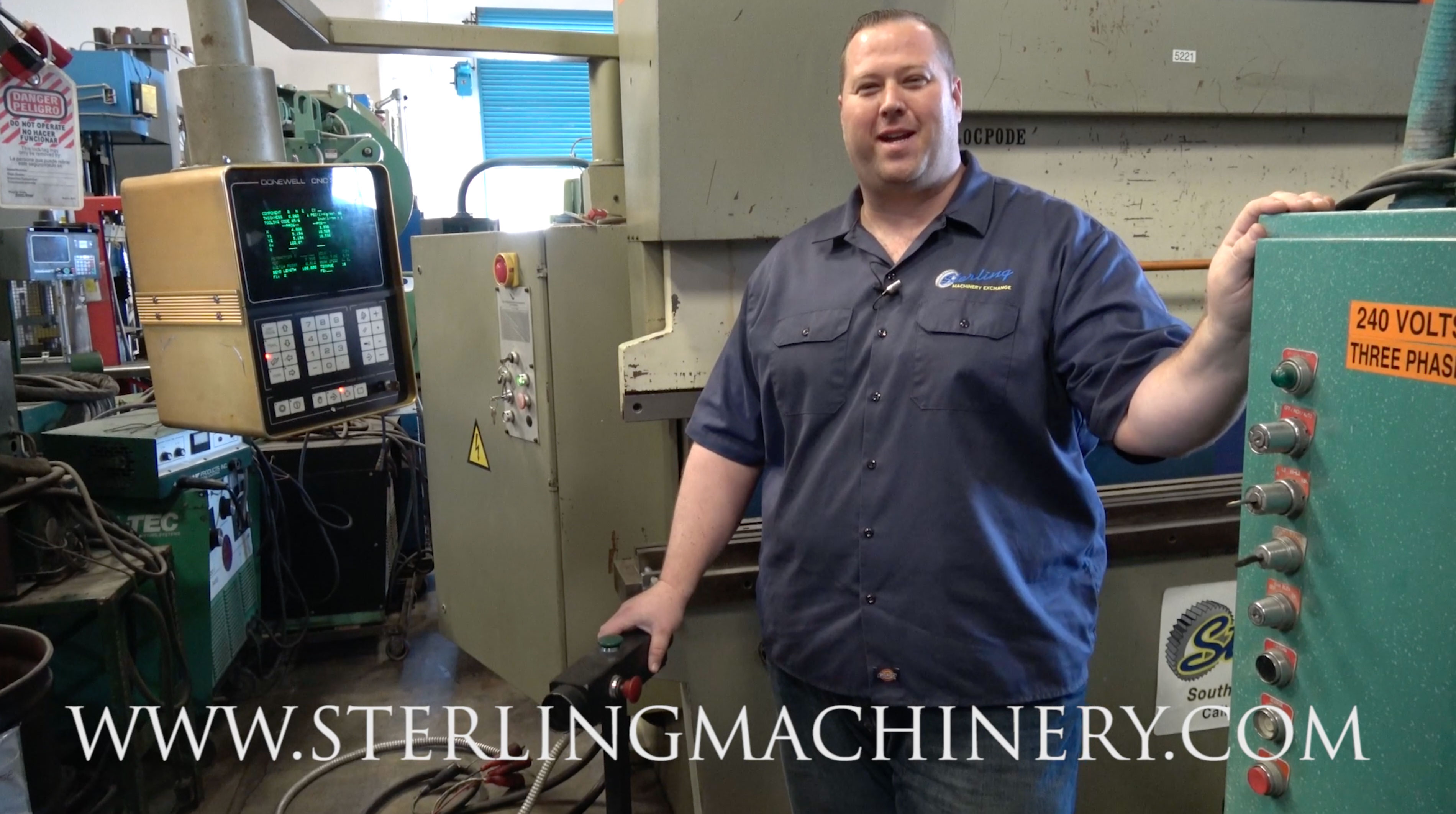 Donewell-155 Ton x 10' Used Donewell Hydraulic 3 Axis CNC Press Brake, Mdl. H-155-3000, Donewell 3300 CNC Back Gauge ( 3 Axis ), Side Guards, Micrometer Back Gauge Adjusters, Remote Palm Button Control Station,  #5221-01
