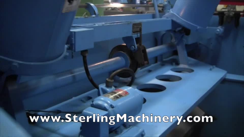 Spanish:  1/4 "x 10" Used Cincinnati Poder Cortante, MDL. 1810, Front Operado Poder Volver v�a con el indicador, el pedal del pie, (2) Apoyos delanteros, 126 "Brazo de Escuadra, Luz del techo, Dual Air Counter Balance, # A3714  Para ver otros Shears nuevo