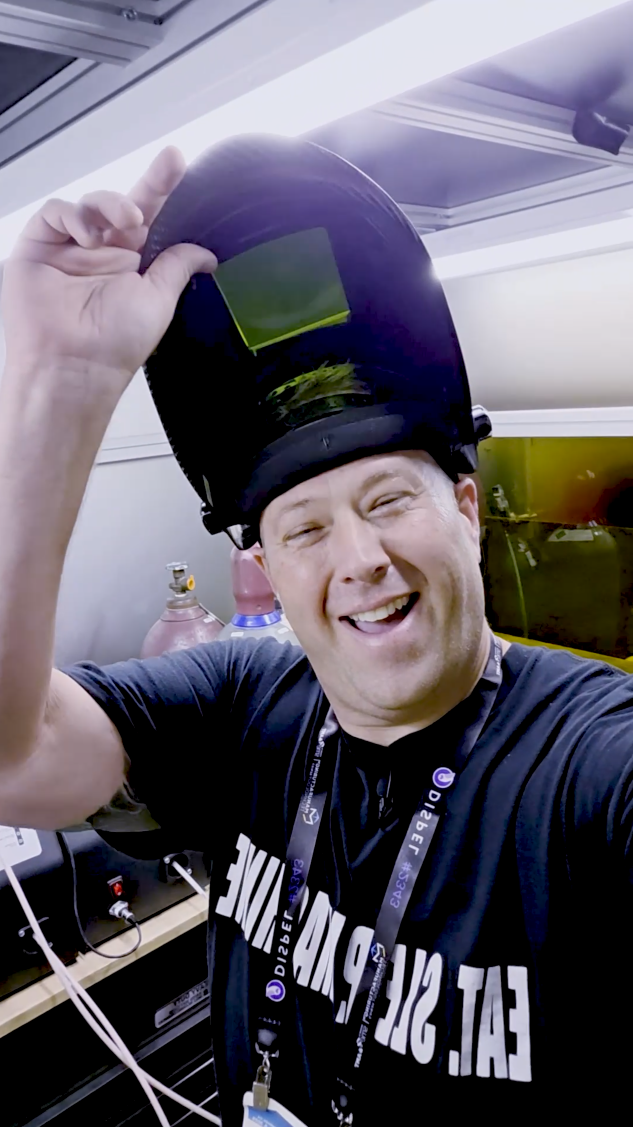 Libert-LightWELD by IPG Photonics | Handheld Laser Welding Demo at WESTEC 2025-01